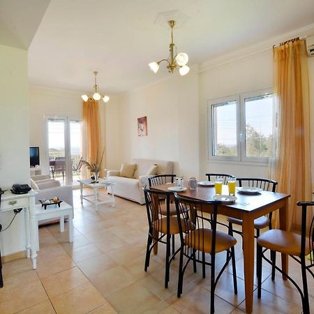 Giokos Apartment Agios Matthaios  ภายนอก รูปภาพ